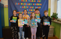 Zbieramy, wspomagamy  i czytamy
