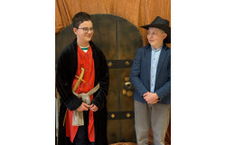 &ldquo;Zemsta&rdquo; na szkolnej scenie &ndash; kreatywne podsumowanie lektury przez uczni&oacute;w klasy 7